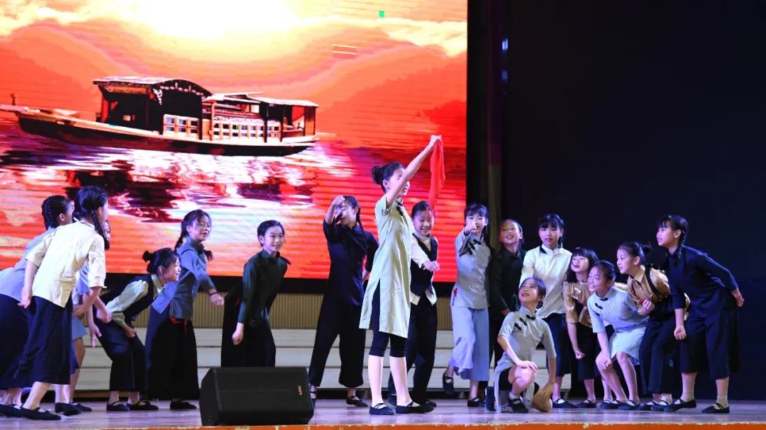 1657258620668929.jpg 640 (21).jpg